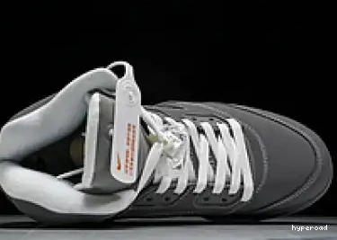 Hyperoad Grey' Jordan Retro 5 'Wolf 0702